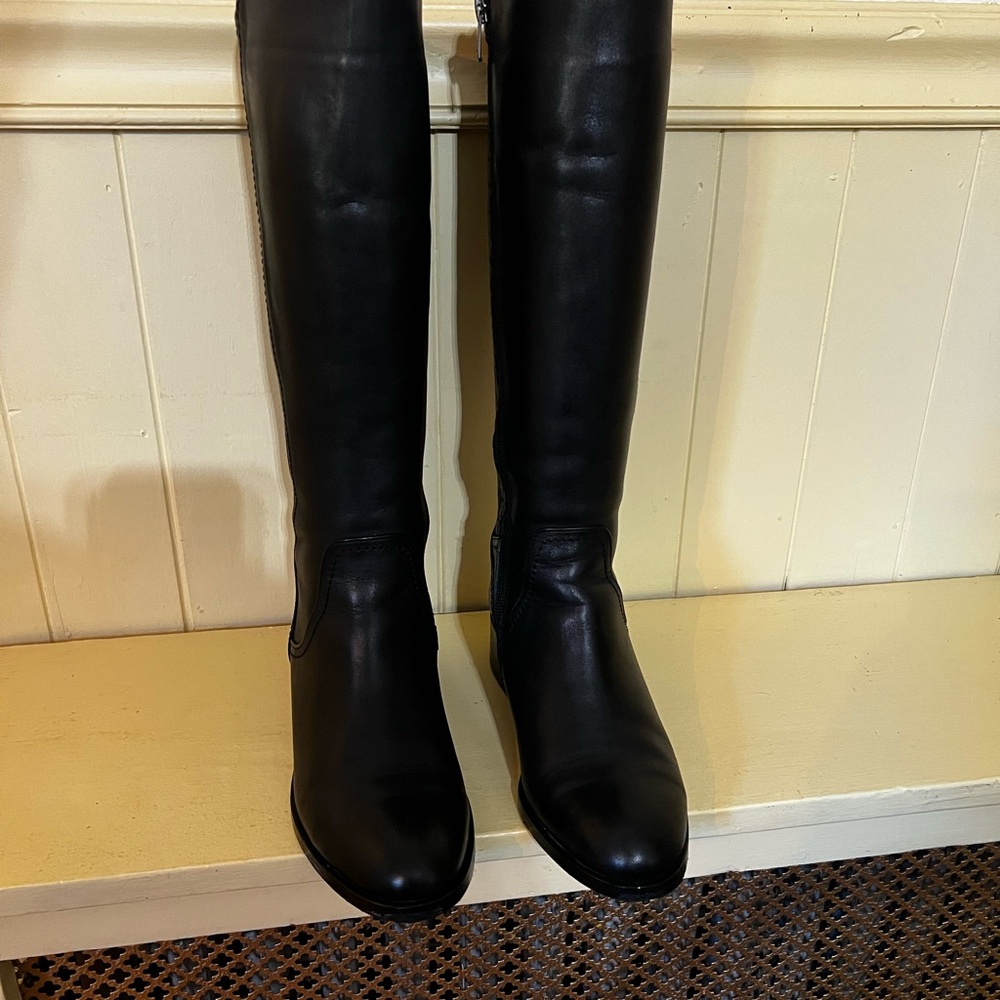 Spring Step Black Leather Boots